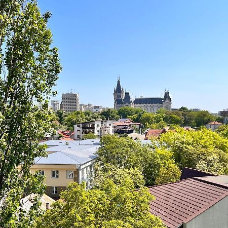 3 Rooms Apartment Palace View Iasi Exterior foto