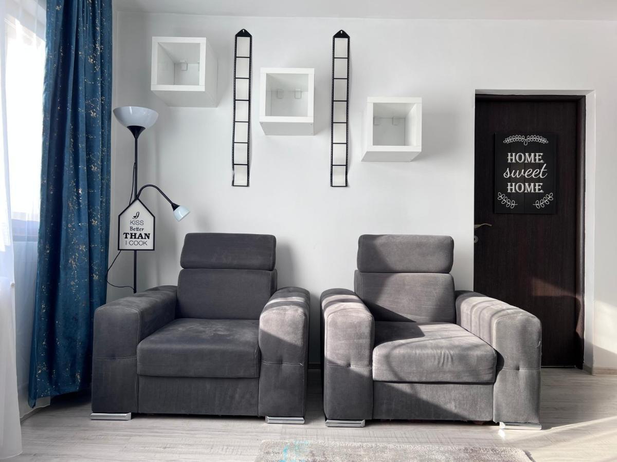 3 Rooms Apartment Palace View Iasi Exterior foto